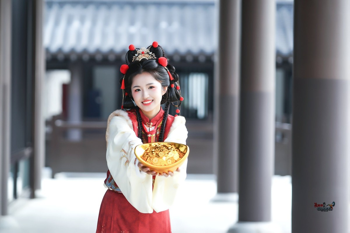 【小财神少女】---君君