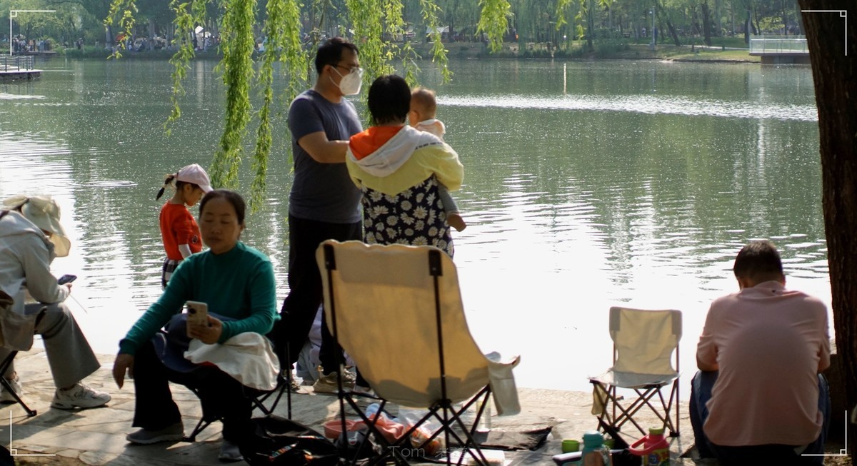 周末的海淀公园真热闹！