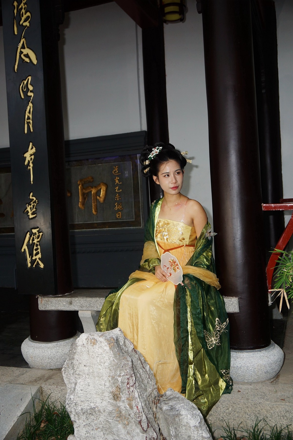 古琴台的古装美女！