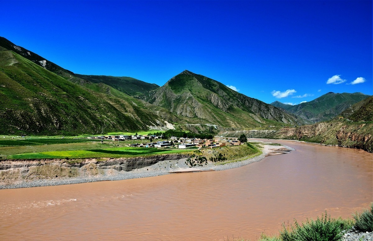 通天河畔好风光[13]