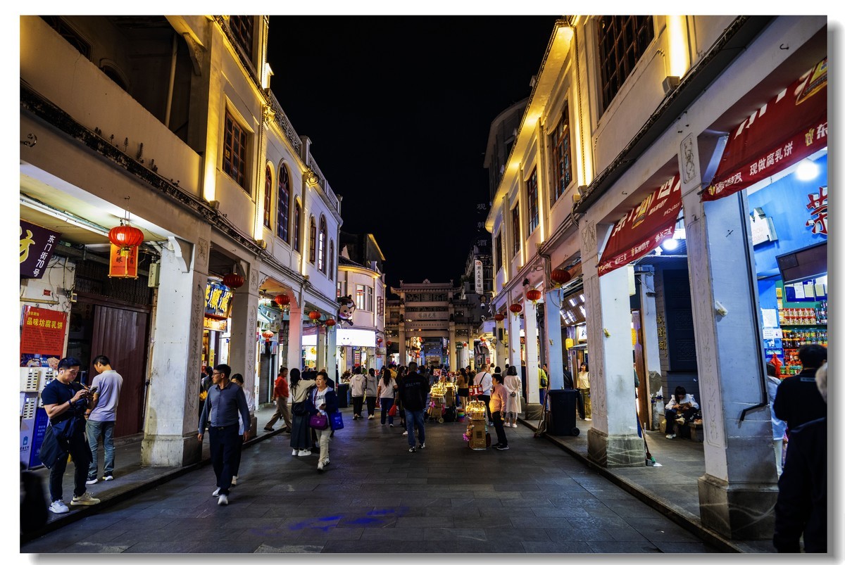 旅途中一一潮州牌坊街