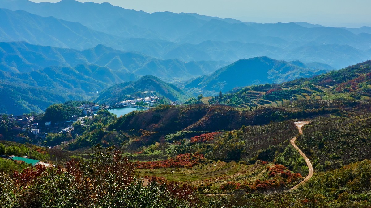 覆卮山秋意正浓 浙中