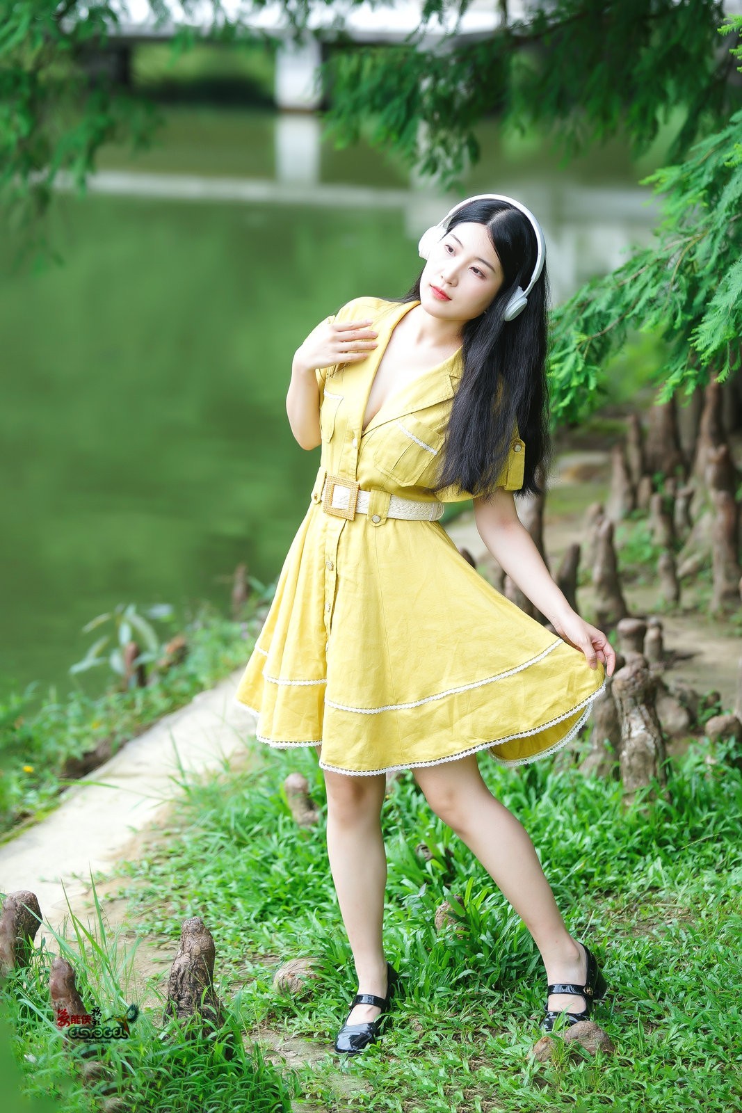 【青春之歌】---似海