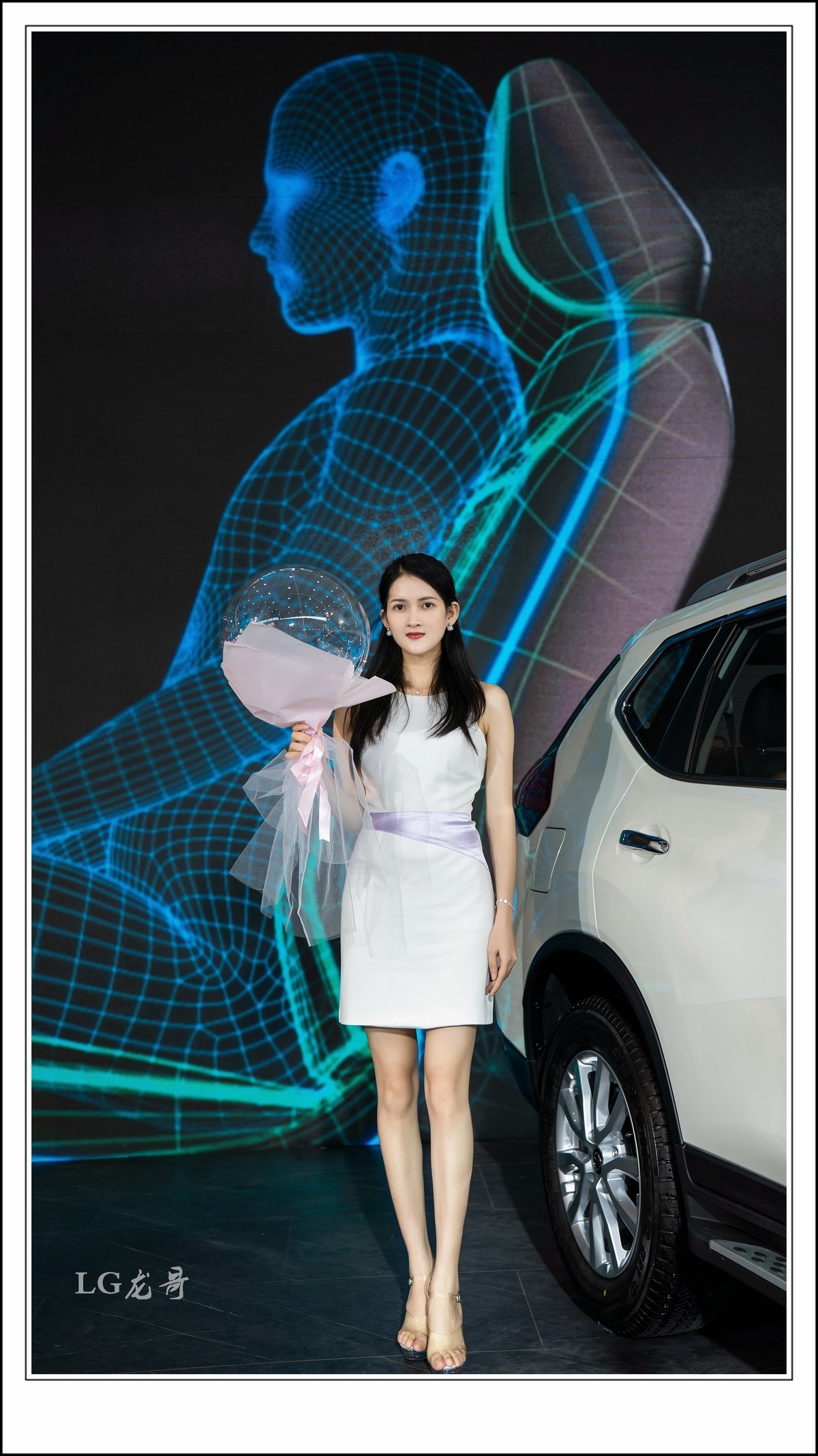 腾龙35-150mm f/2-2.8 Di III VXD镜头（A058）拍车展，一镜走天下