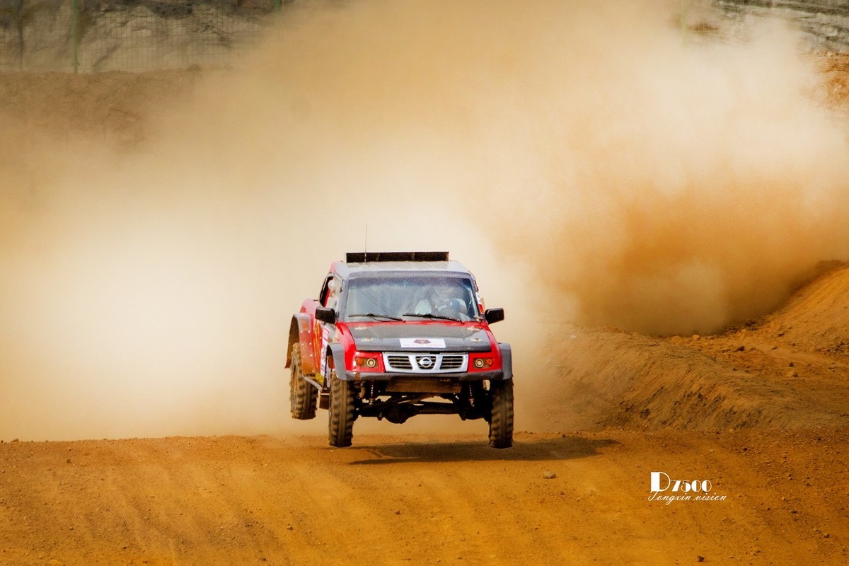 百年赛道飙车（76）