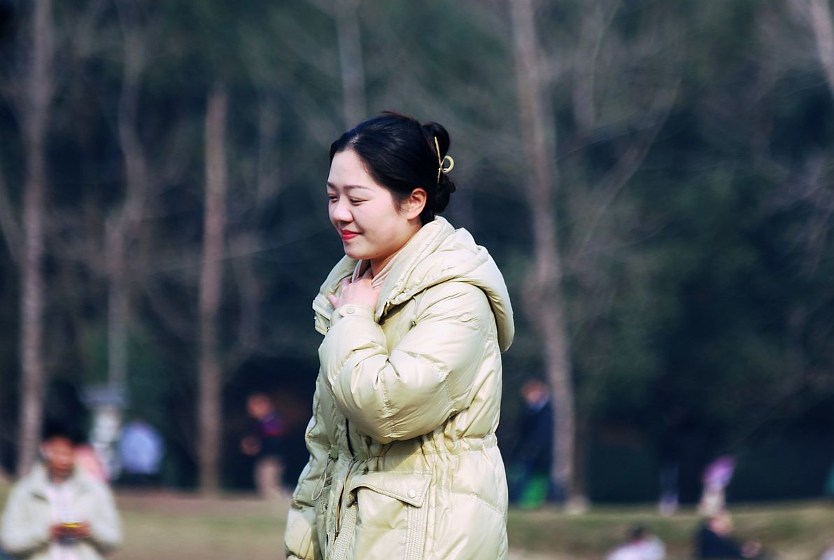 新年伊始扫草坪（二）