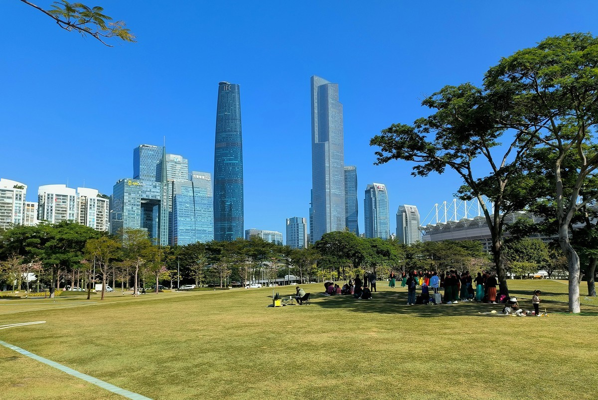 初夏的二沙岛。