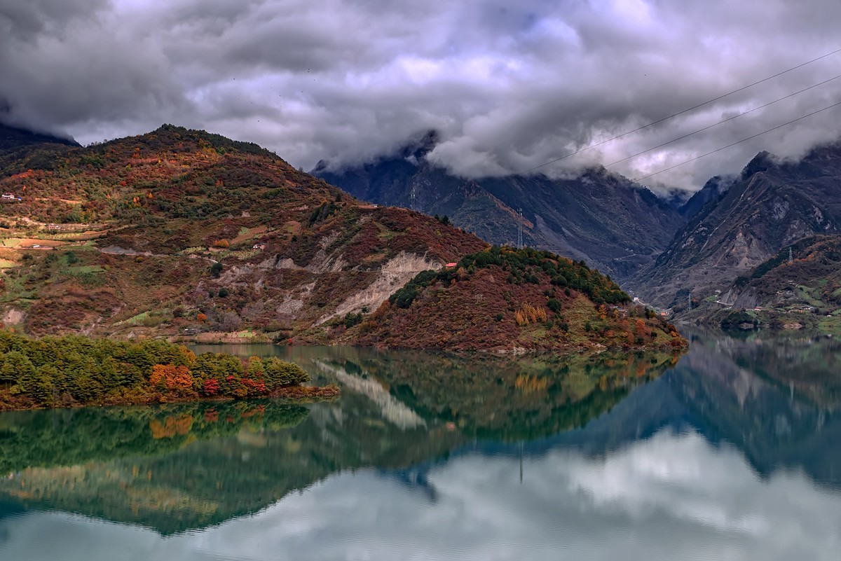 #留住美丽秋天#  2018. 10. 夹金山下 · 硗碛藏乡