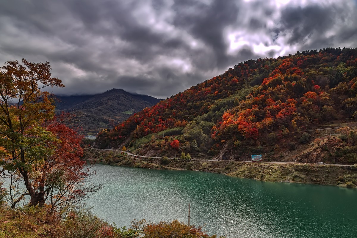 #留住美丽秋天#  2018. 10. 夹金山下 · 硗碛藏乡