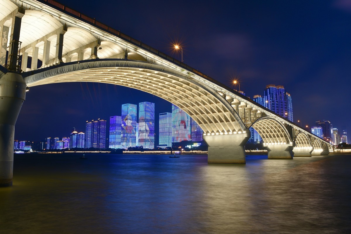 长沙湘江，夜景灿烂