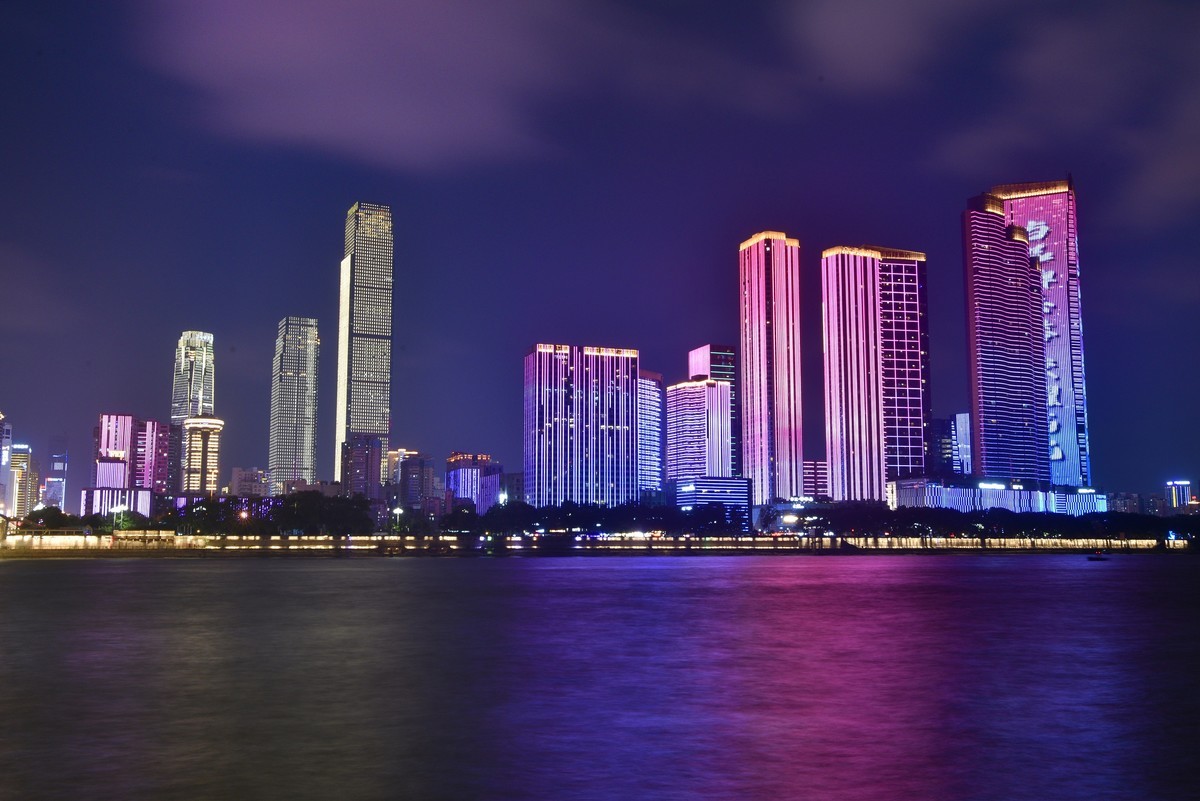 长沙湘江，夜景灿烂