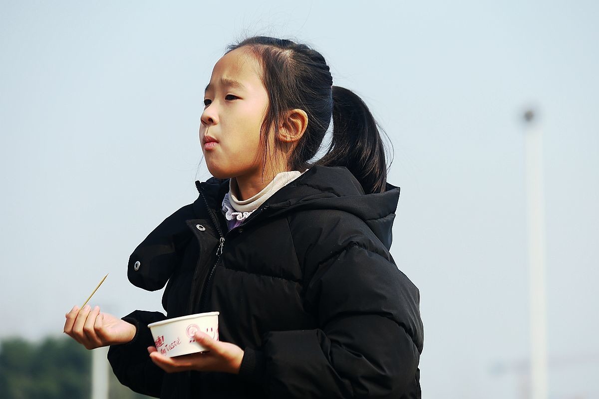 新年伊始扫草坪（二）