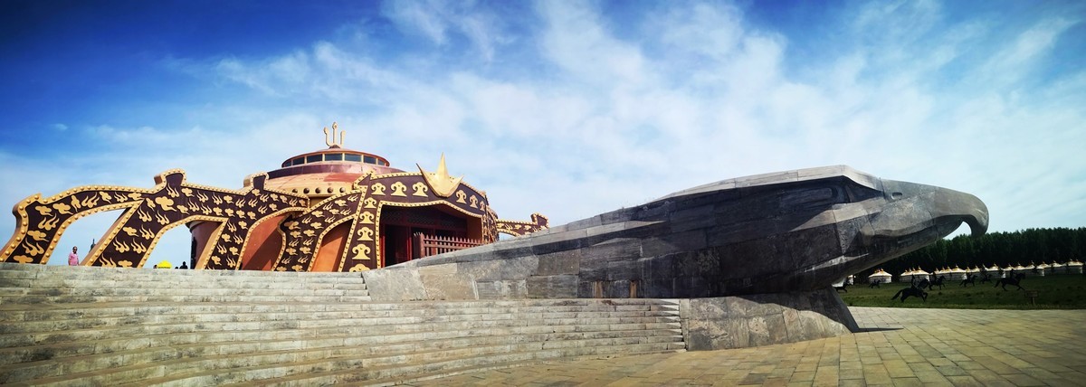 藏在京北草原大汗行宫里金戈铁马的峥嵘岁月