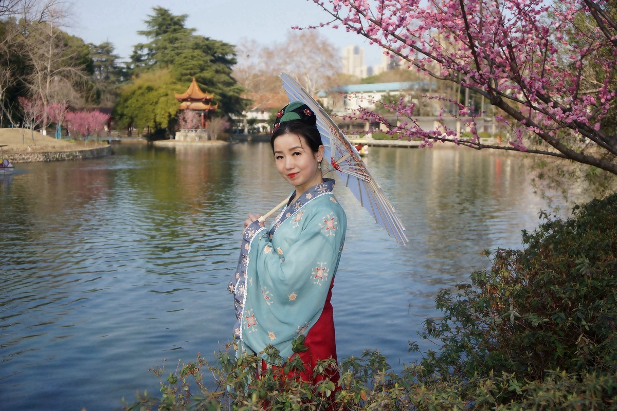 阳春三月赏春！