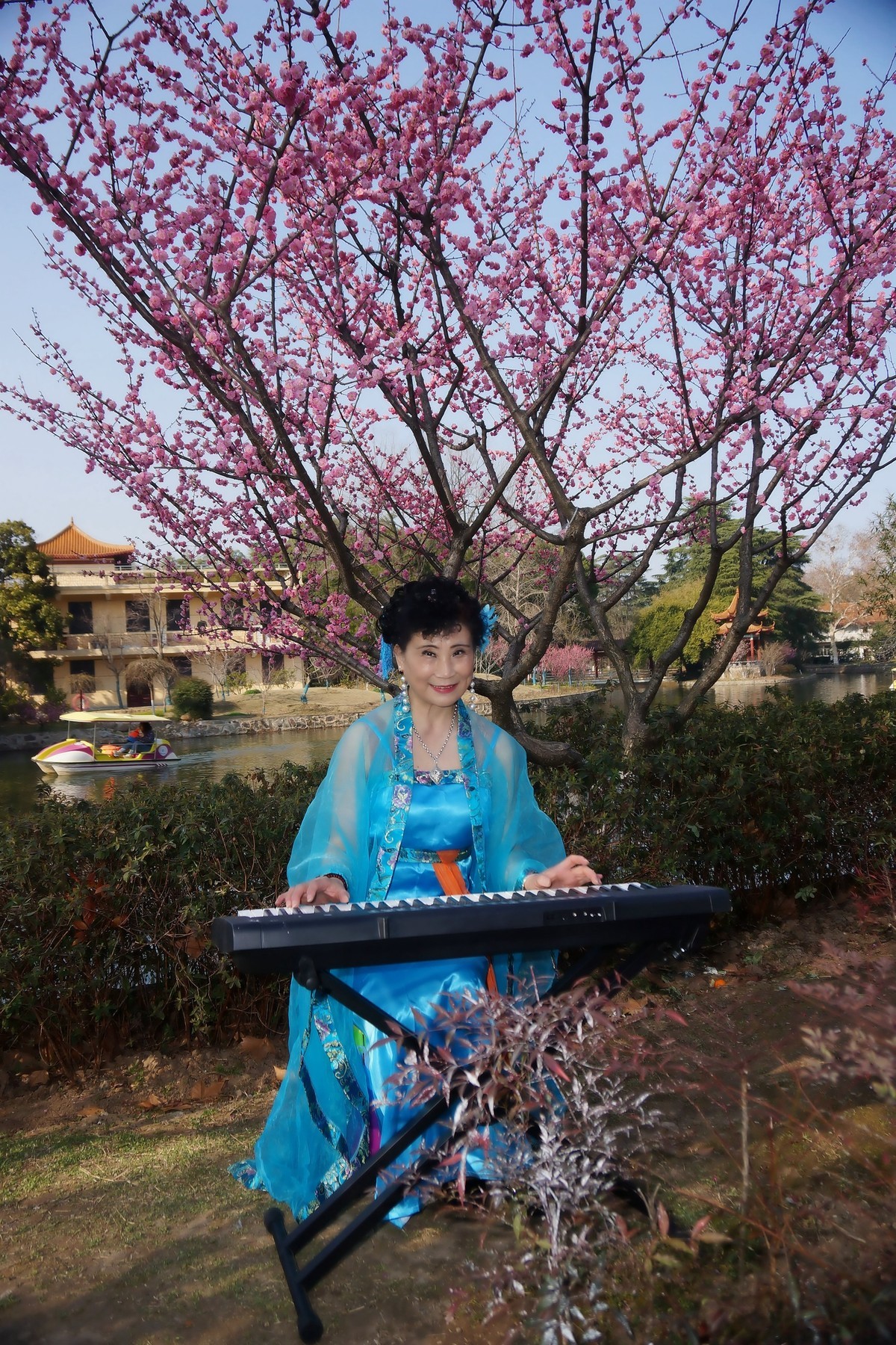 阳春三月赏春！