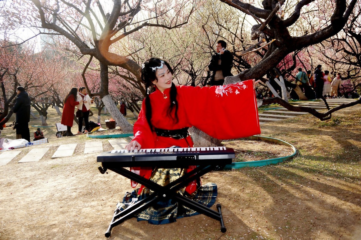 阳春三月赏春！