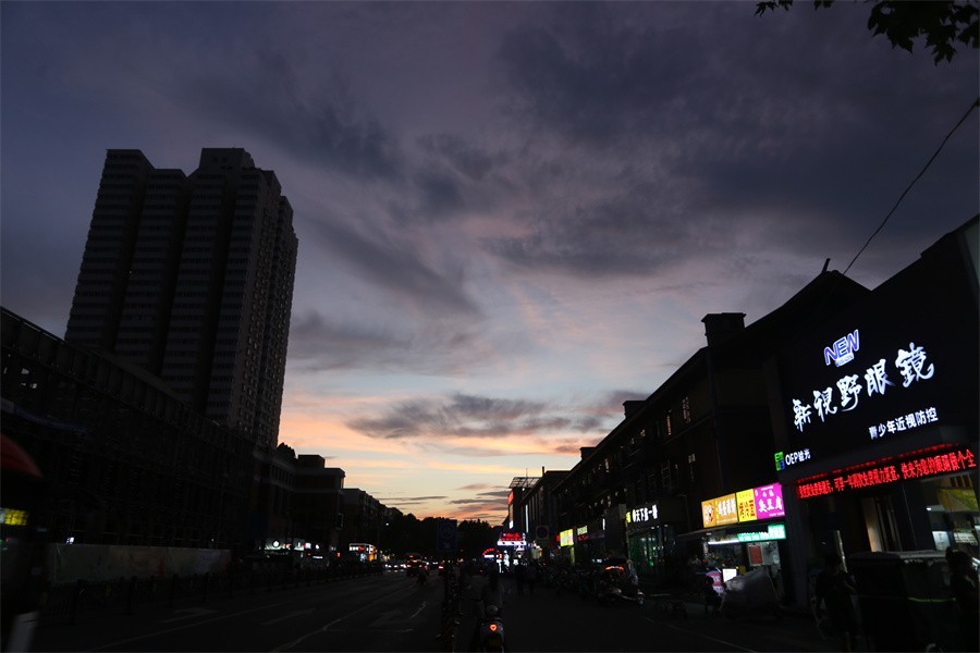 佳能快闪洛阳立秋后的晚霞