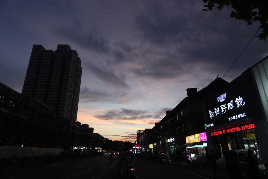 佳能快闪洛阳立秋后的晚霞