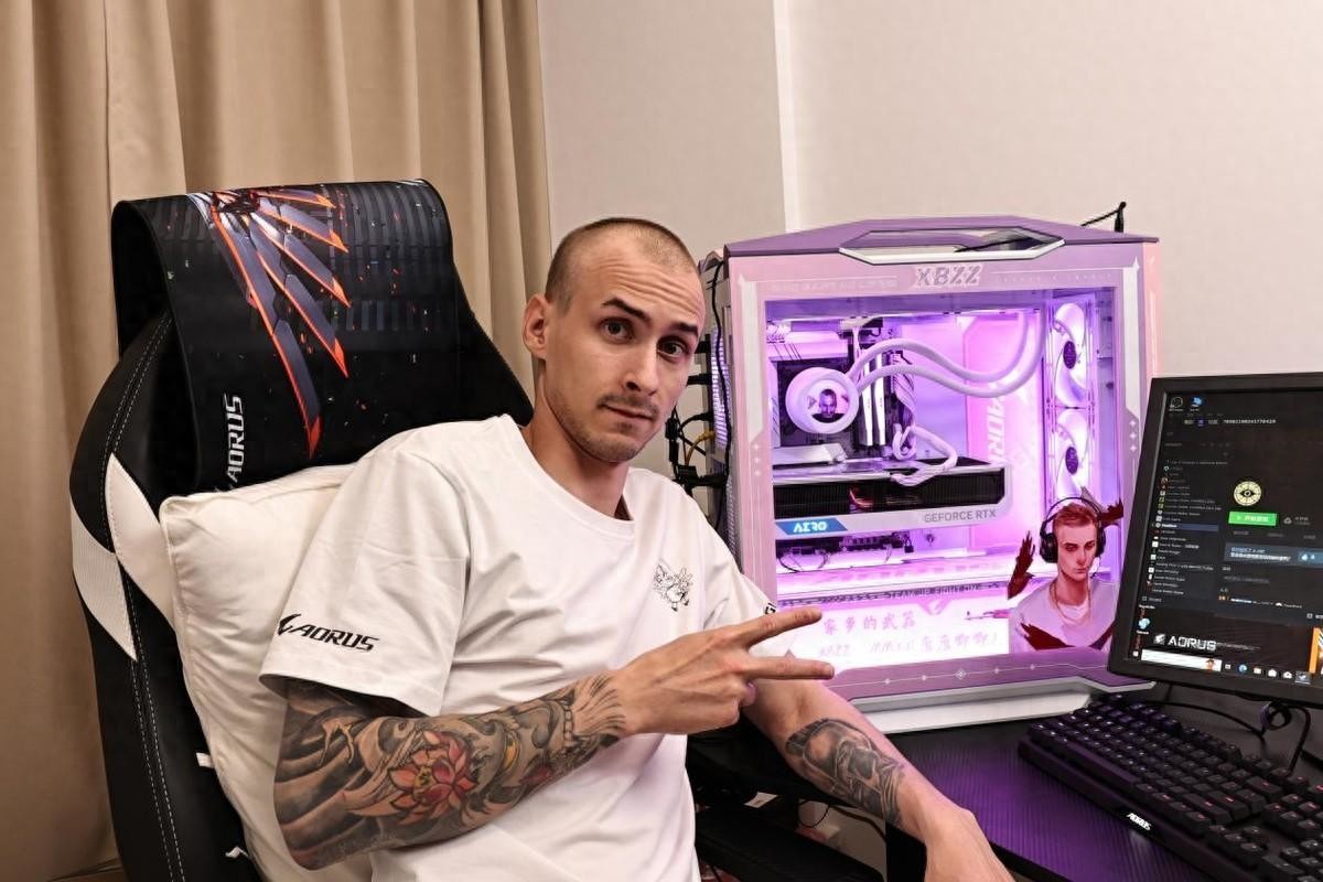 AORUS全明星计划丨毛子Reckless携手技嘉打造梦幻游戏装备