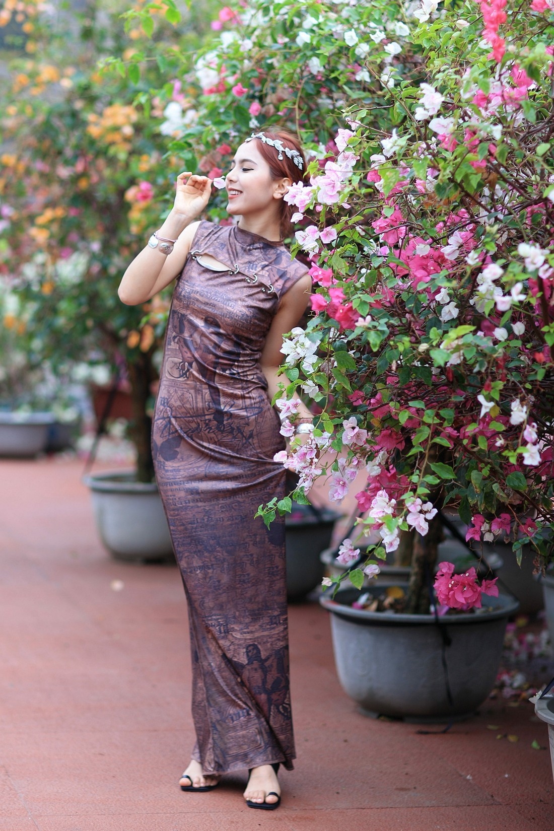 维族姑娘---亚克西