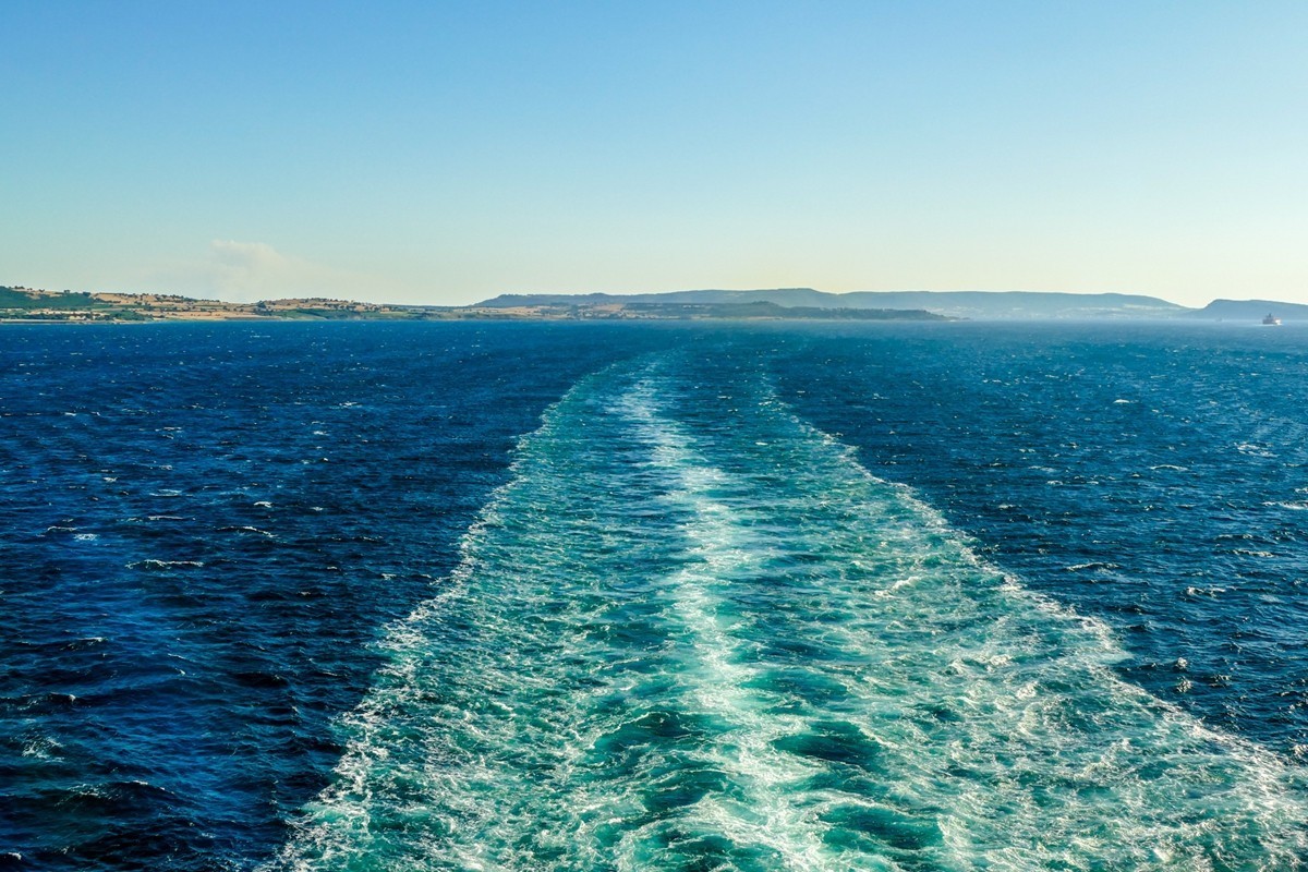 船行“爱琴海”