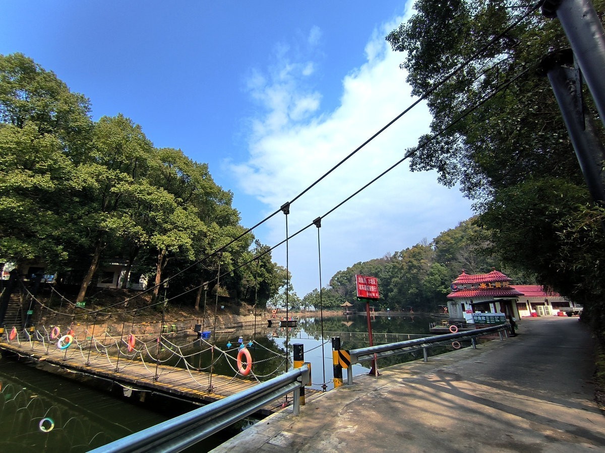 漫步星城 走街串巷（658）来碗河南烩面