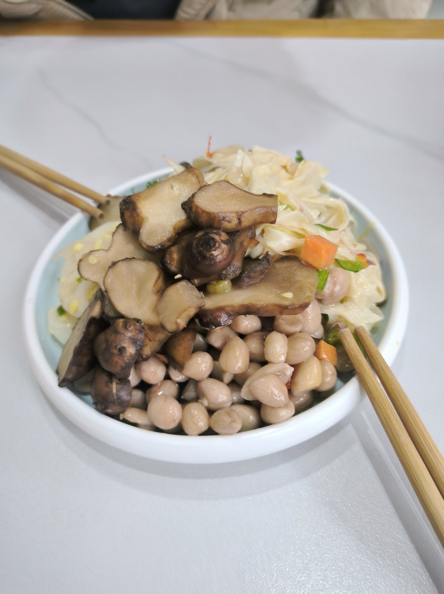 漫步星城 走街串巷（658）来碗河南烩面