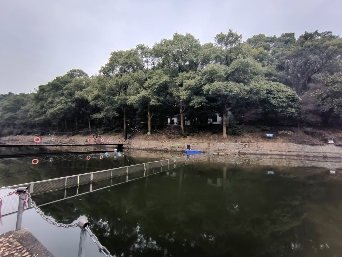 漫步星城 走街串巷（657）山鹰潭度假村