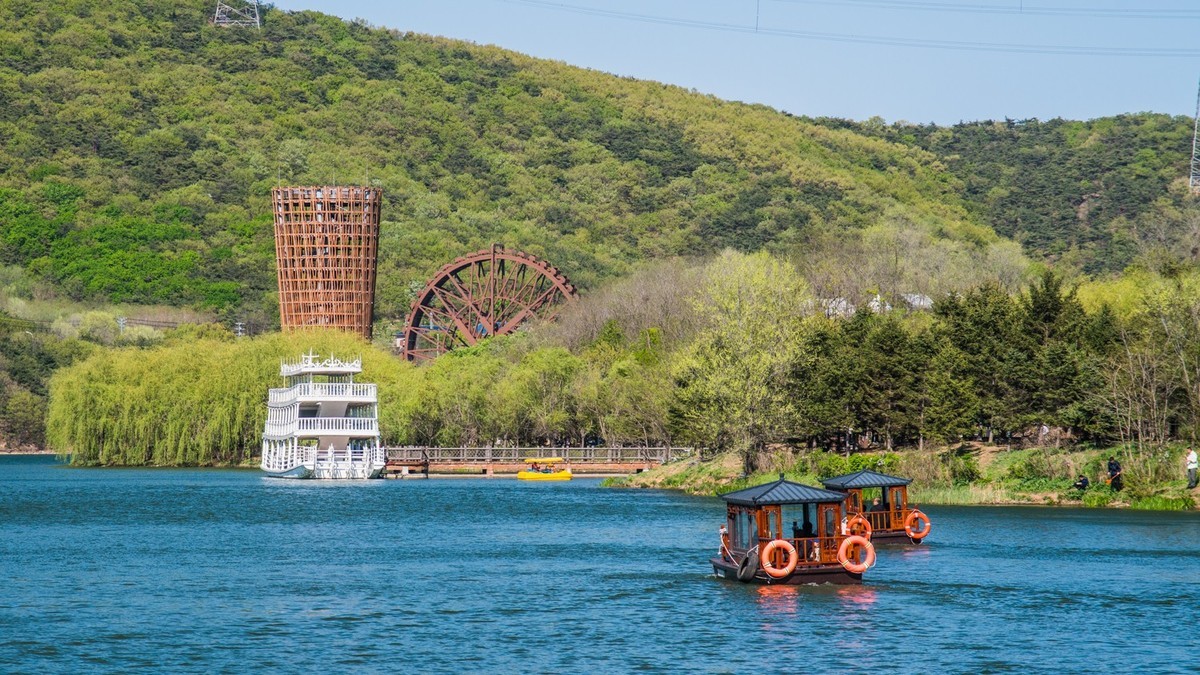 “ 五 一 ”棠 梨 湖 （ 四 ）