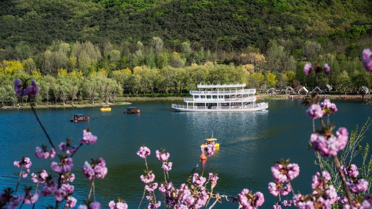 “ 五 一 ”棠 梨 湖 （ 四 ）