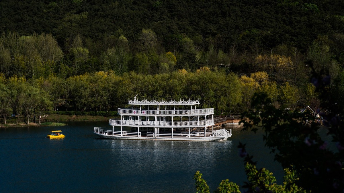 “ 五 一 ”棠 梨 湖 （ 四 ）