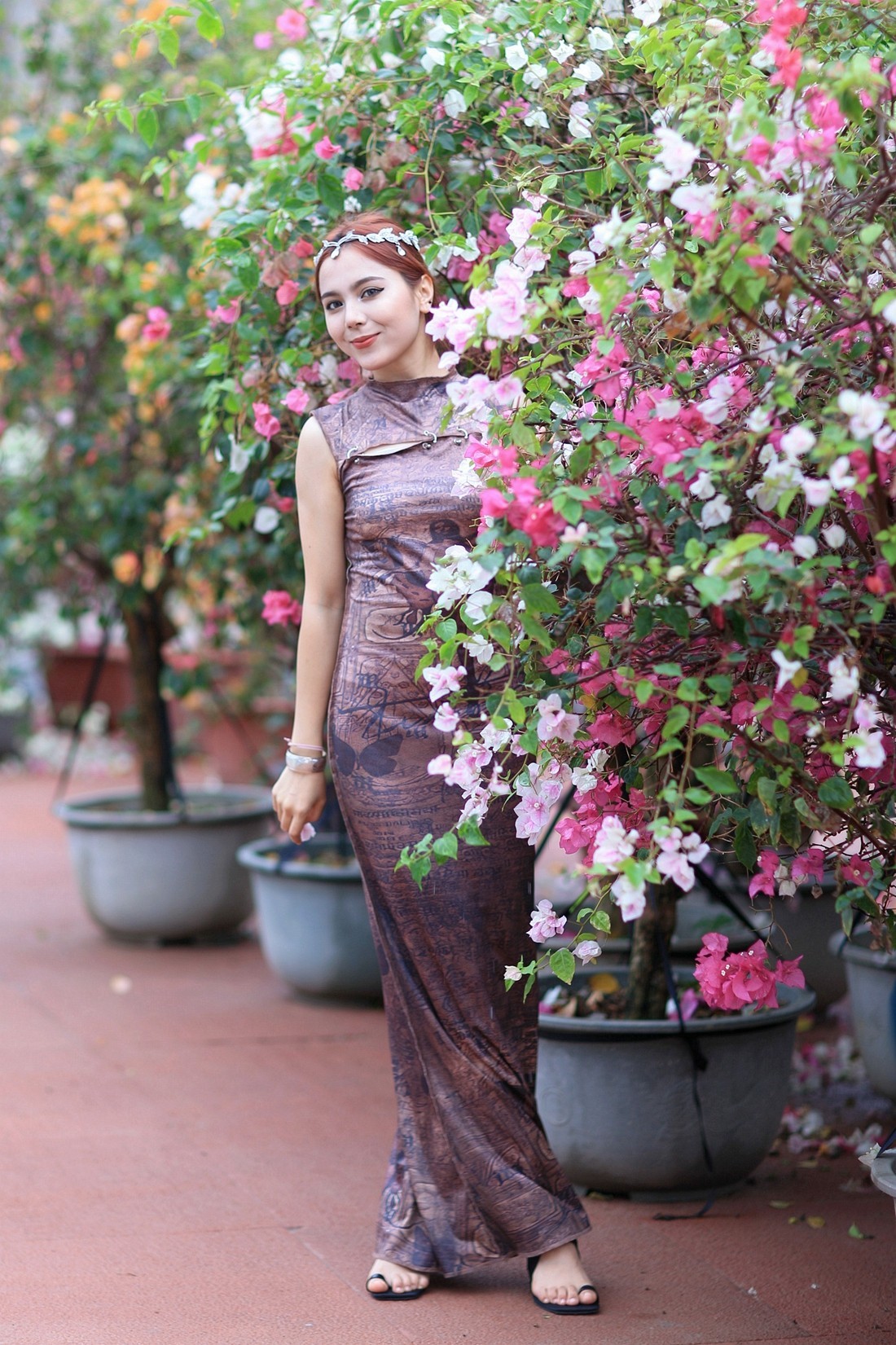 维族姑娘---亚克西