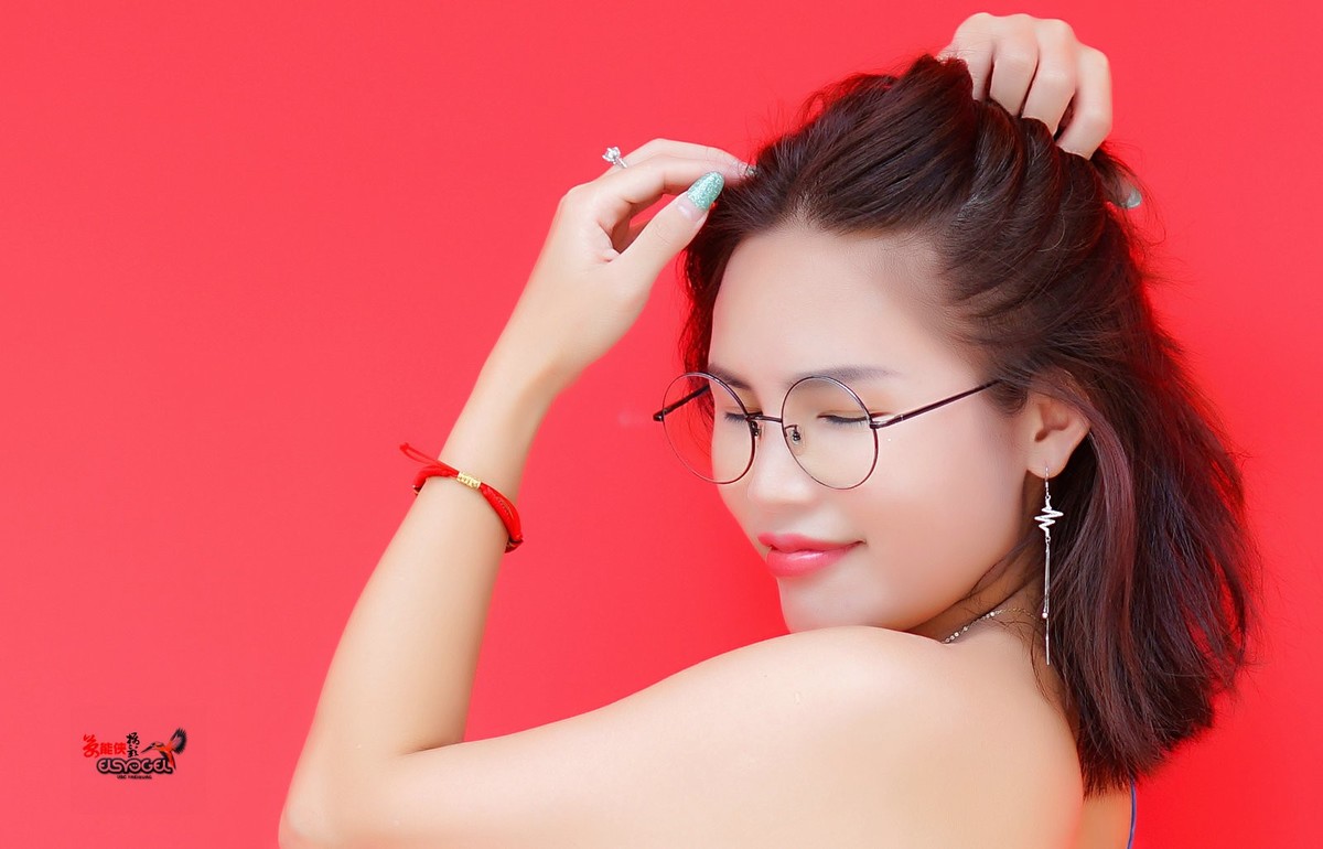 【红场美女】---星月