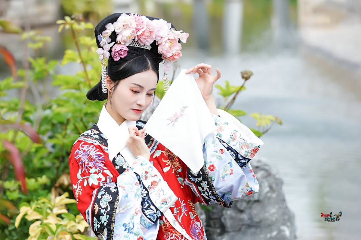 【清汉格格美女】---沛阳