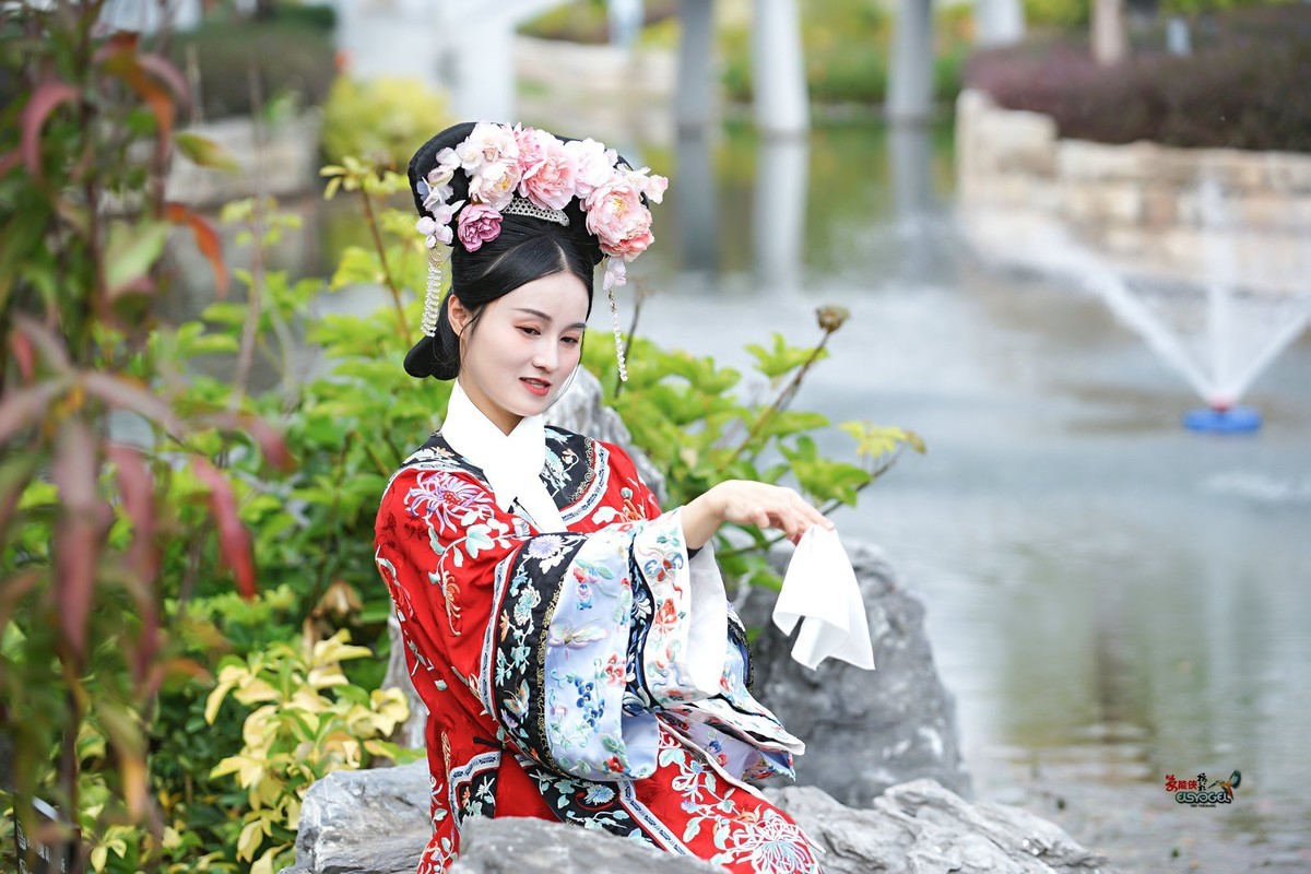 【清汉格格美女】---沛阳