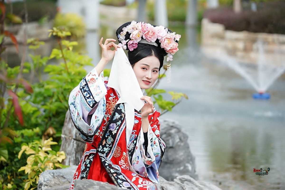 【清汉格格美女】---沛阳