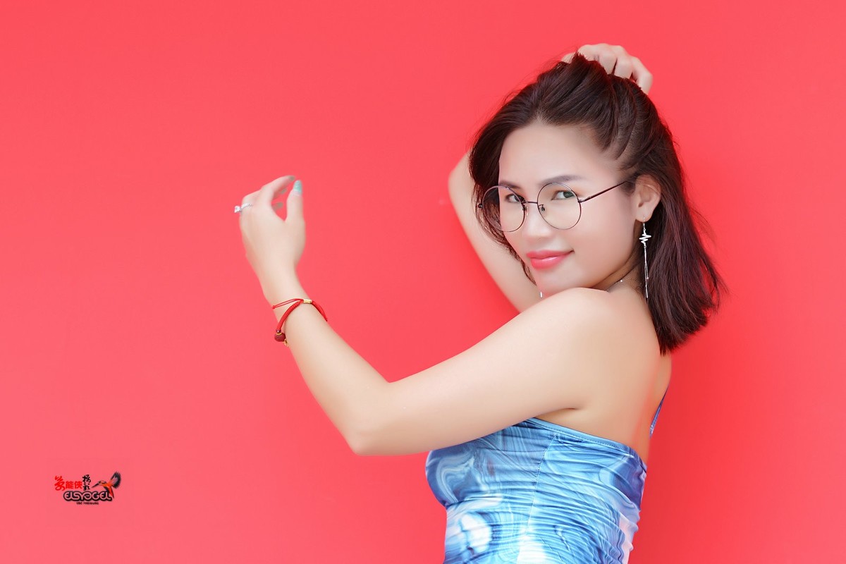 【红场美女】---星月