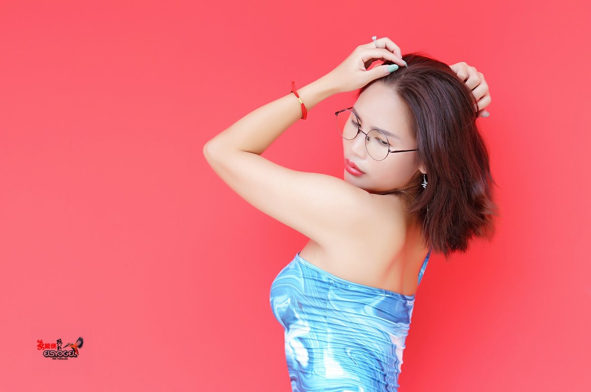 【红场美女】---星月