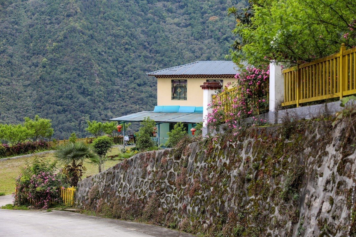 西行散记——路过珞巴族村庄