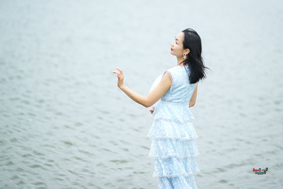 【人间四月天之女】---丰银