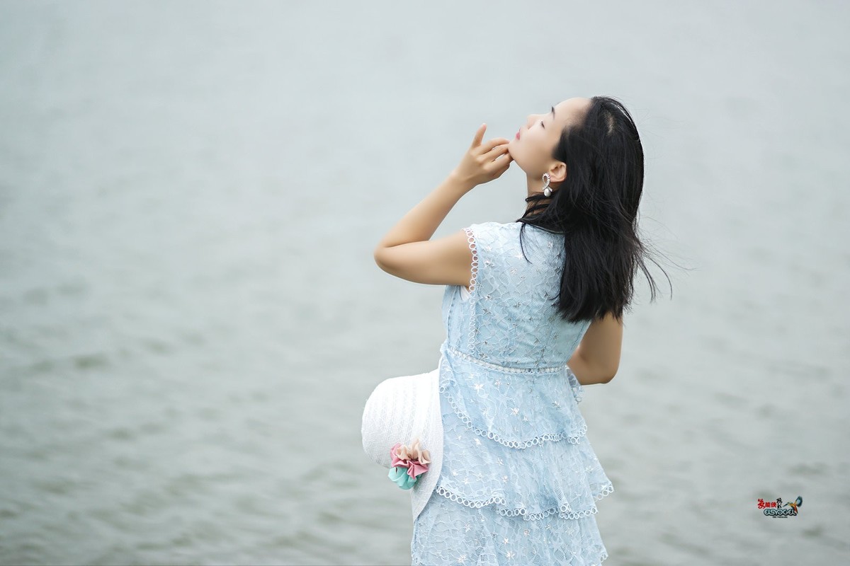 【人间四月天之女】---丰银