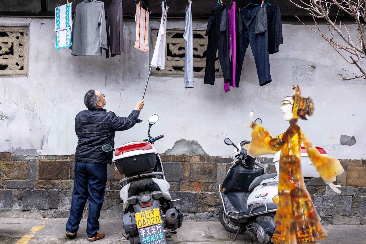 苟小静《皮影来串门》