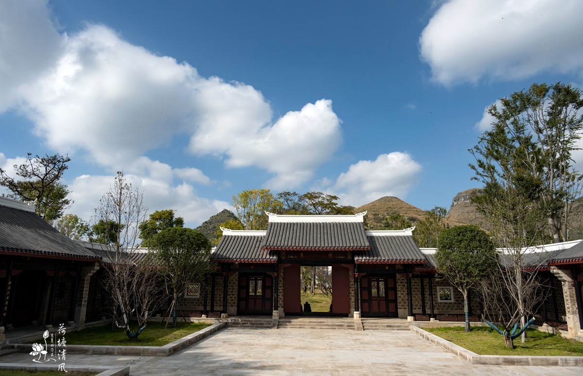 加油之城，美美安龙。初冬的湖心岛，天香阁。