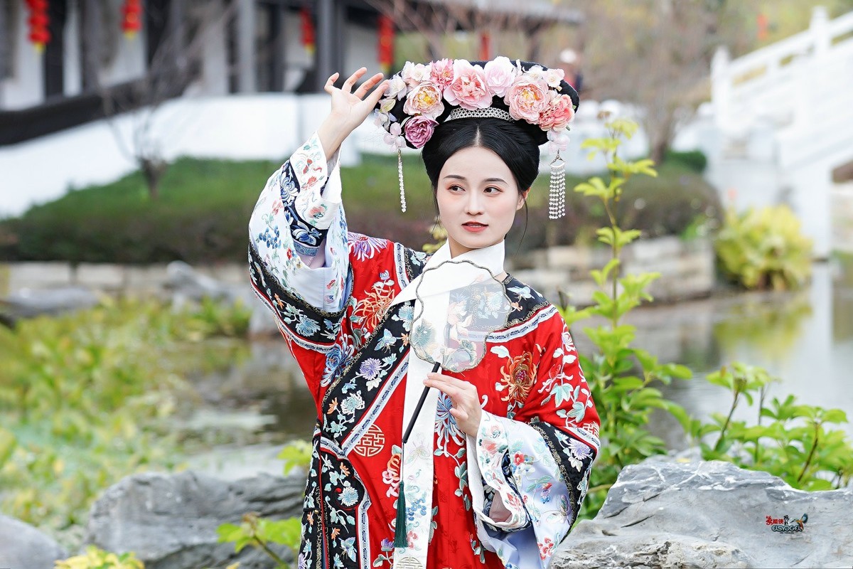 【清汉格格美女】---沛阳