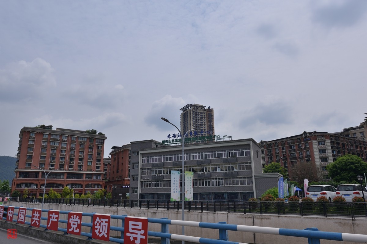 收了支二手尼康AF-S18-35f3.5-4.5G镜头(新银广)试镜3