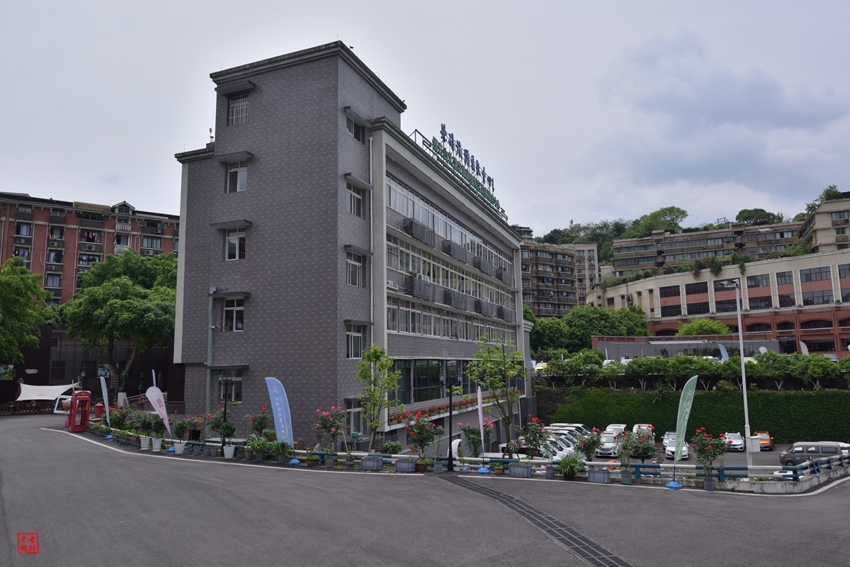 收了支二手尼康AF-S18-35f3.5-4.5G镜头(新银广)试镜3