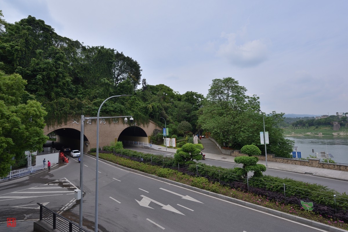 收了支二手尼康AF-S18-35f3.5-4.5G镜头(新银广)试镜3