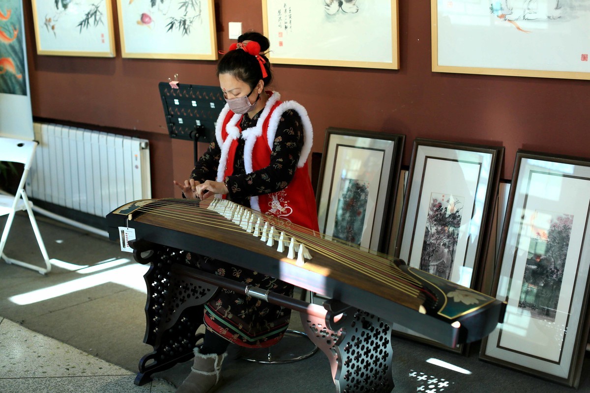 2023年庆祝三八妇女节---古筝