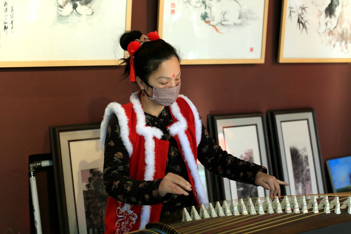 2023年庆祝三八妇女节---古筝