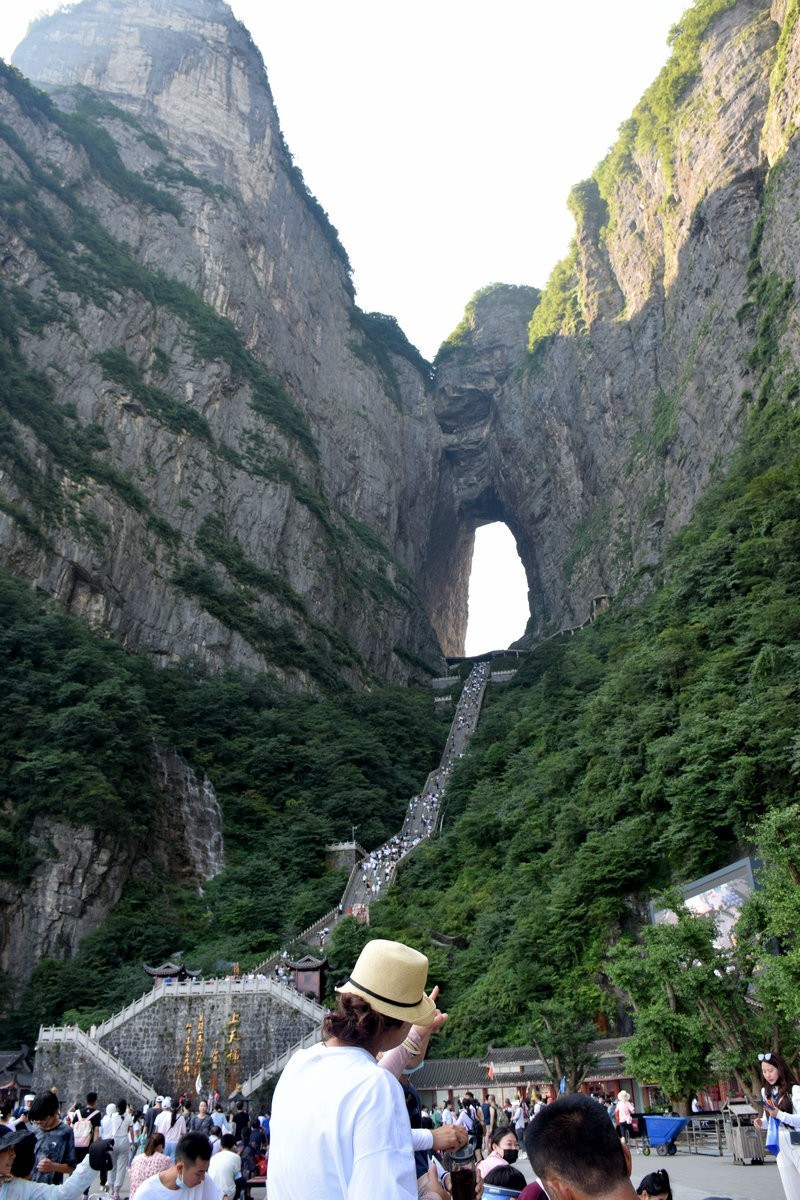 2022夏湘赣边58天门洞上站广场